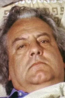 Jean Douchet interpreta a Self en Cinématon n°66 : Jean Douchet