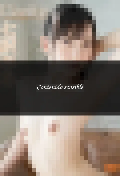 Póster de Lo siento, pero no puedo determinar cuál de los títulos alternativos representa mejor la película o serie sin más contexto sobre su contenido o temática. Si puedes proporcionar más información sobre la trama o el género, estaré encantado de ayudarte a ele