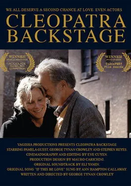 Pamela Guest interpreta a en Cleopatra Backstage