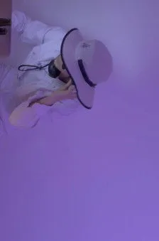 Shanay Neusum-James interpreta a en Club