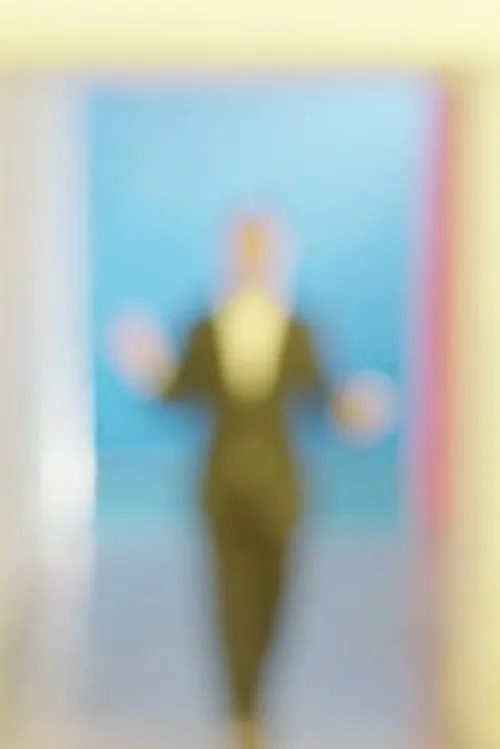 Gutemberg Brito interpreta a Man en Con Mi Voz Destruyo La Oscuridad