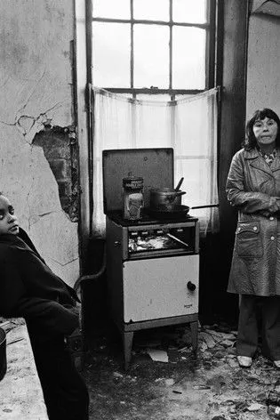 Michael Fetters interpreta a Dave en Contacts