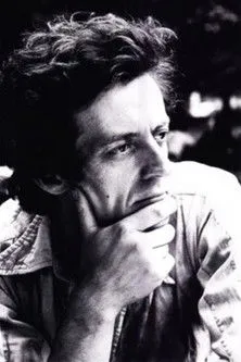 Maggie Ford interpreta a Narrator en Cornelius Cardew: 1936-1981