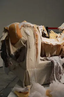 Raphael Montañez Ortíz interpreta a  en Couch Destruction: Angel Release