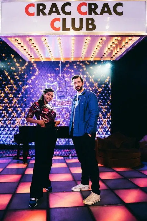 Panayotis Pascot interpreta a  en Crac Crac Club, Fête l'amour