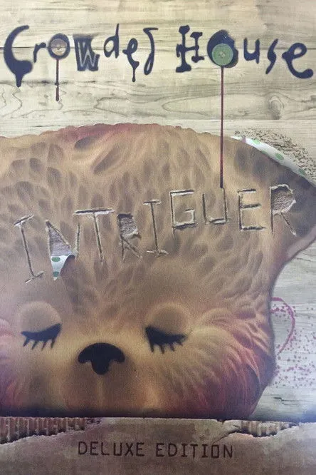 Nick Seymour interpreta a Bass en Crowded House: Intriguer Bonus DVD