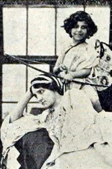 Marie Eline interpreta a Cupid en Cupid the Conqueror