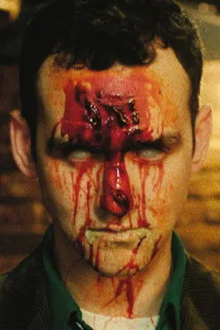 Ryan Lane interpreta a Man in Bar en Cursed Words