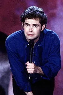 Dana Gould interpreta a en Dana Gould: One Night Stand