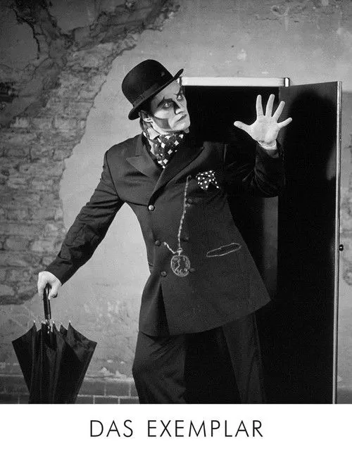 Thorsten Heidel interpreta a Spießer en Das Exemplar