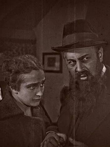 Max Pohl interpreta a Goldner en Das große Licht