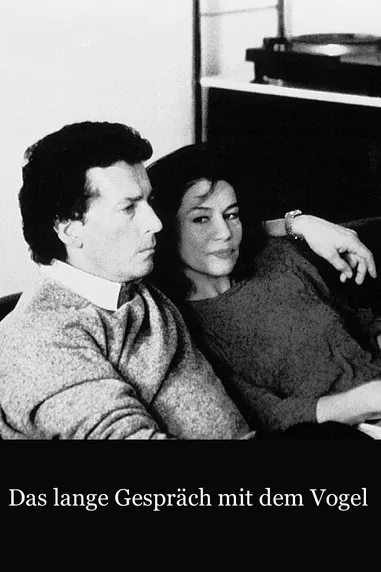 Brigitte Fossey interpreta a Elisabeth Halbritter en Das lange Gespräch mit dem Vogel