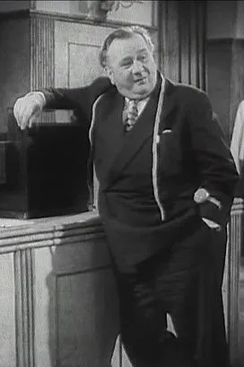 Peter Kalisch interpreta a en Das Stacheltier - Der Wintermantel