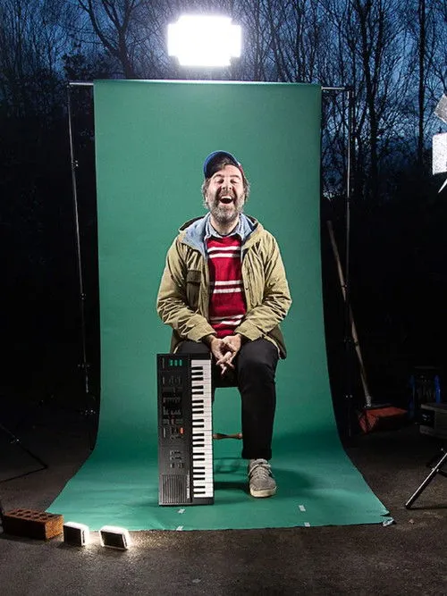 David O'Doherty interpreta a Self en David O'Doherty Filmed Himself In His Basement At Christmas During a Pandemic