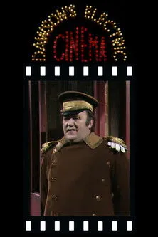 Les Dawson interpreta a  en Dawson's Electric Cinema