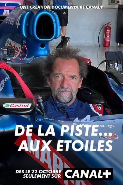 Lucas Hauchard interpreta a Self - YouTuber en De la piste aux étoiles