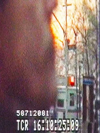 Robert Kramer interpreta a Narrator en Dear Doc