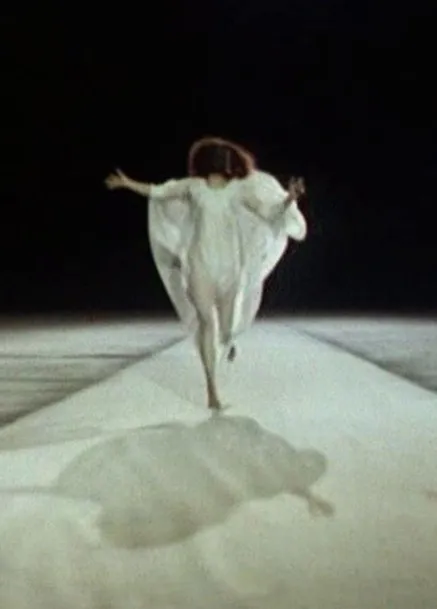 Robert Lang interpreta a Adam Crosse en Deathday