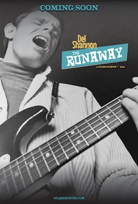 Andrew Loog Oldham interpreta a Narrator en Del Shannon: The Runaway
