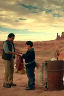 Tailinh Agoyo interpreta a Astronaut Mother en Delivery From Earth