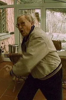 Rudi Gutendorf interpreta a Self en Der Ball ist ein Sauhund