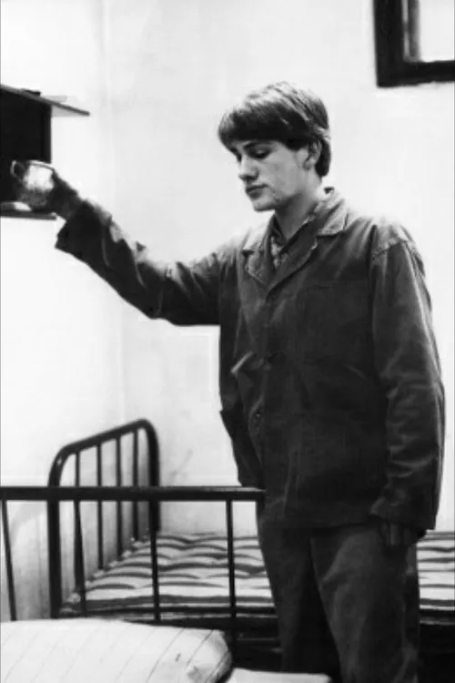 Kurt Kosutic interpreta a en Der Einstand