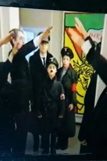 Aviva Yael interpreta a Cabaret artist en Der Führer kommt