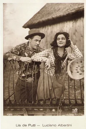 Luciano Albertini interpreta a Manuelo en Die Schlucht des Todes