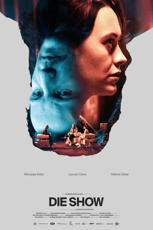 Stefanie Döbler interpreta a host en Die Show