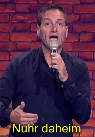 Dieter Nuhr interpreta a Himself en Dieter Nuhr - Nuhr daheim