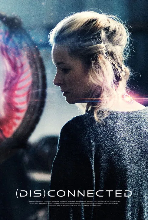 Chase Mullins interpreta a Julian en (DIS)CONNECTED