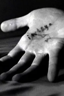 Leon Le interpreta a en Dissolution of Bodies