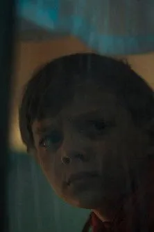 Alena Džebo interpreta a Majka en Dječak