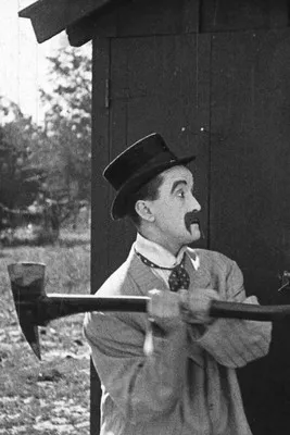 Juan Carlos Montoya interpreta a Idris' Roommate en Do Me a Favor