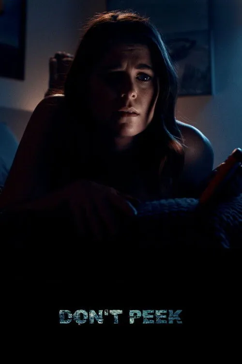 Katie C'etta interpreta a The Girl en Don't Peek