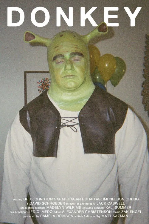 Matthew Stefiuk interpreta a Don en Donkey