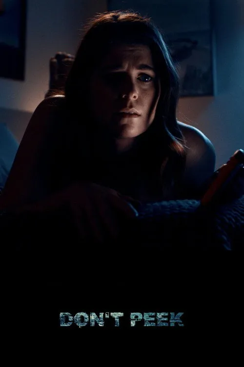 Katie C'etta interpreta a The Girl en Don't Peek
