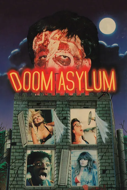 Ruth Collins interpreta a Tina en Doom Asylum