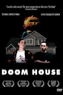 Richard Kyanka interpreta a Reginald P. Linux en Doom House