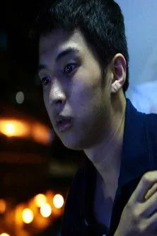 Kim Hee-chan interpreta a Do-han en 도시의 밤