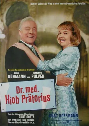 Robert Klupp interpreta a Rektor en Dr. med. Hiob Prätorius