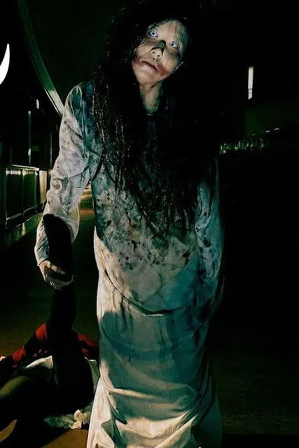 Rena Kuroki interpreta a  en Dragging Woman