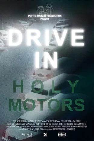 Caroline Champetier interpreta a Self en DRIVE IN Holy Motors