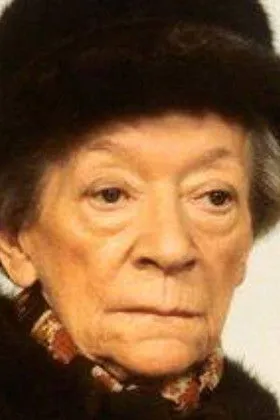 Margreth Weivers interpreta a The Nurse en Duellantens ansikte