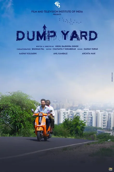 Aashay Kulkarni interpreta a Sandesh en Dump Yard