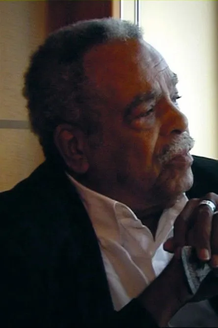 Edouard Glissant interpreta a Self en Édouard Glissant: One World in Relation