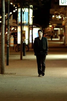 Michael Smulik interpreta a Andreas en Ein kleiner Augenblick des Glücks