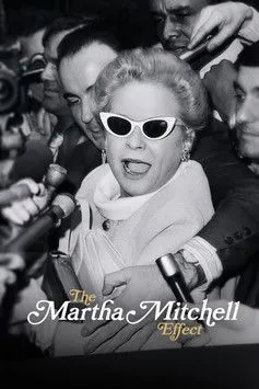 George McGovern interpreta a Self (archive Footage) en El efecto Martha Mitchell
