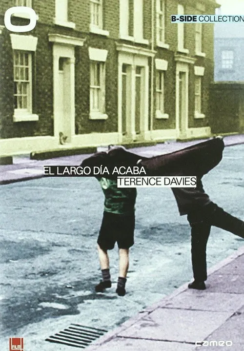 Nicholas Lamont interpreta a John en El largo día acaba