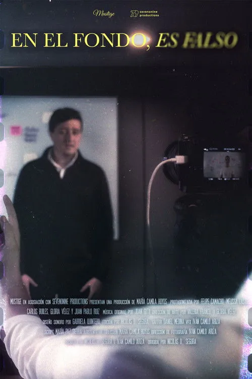 Felipe Camacho interpreta a El Actor en En el Fondo, es Falso